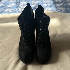 Aldo Women’s Black Suede Lace-Up Ankle Boots